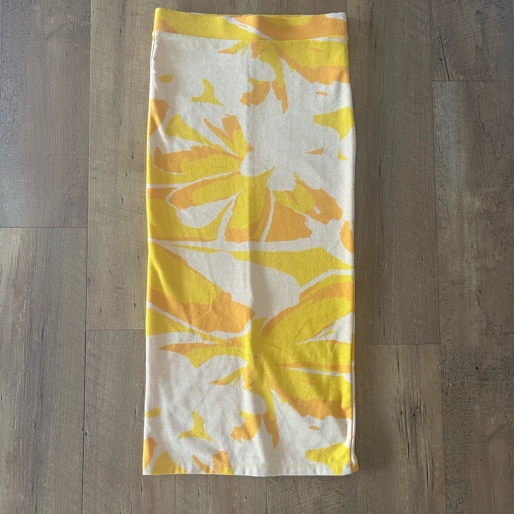ZARA Yellow Floral Ribbed Bodycon Midi Skirt Slit Back Size Small